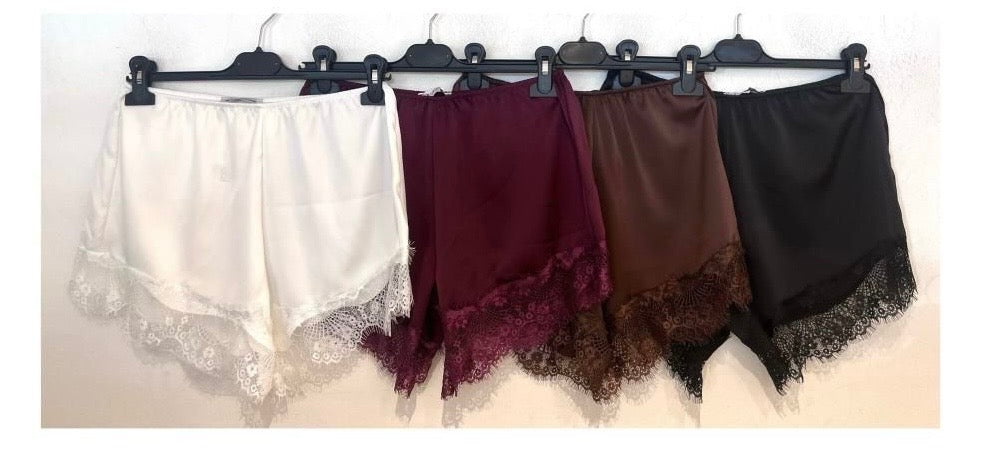 Shorts in satin e pizzo ModaFilo.com modafilo