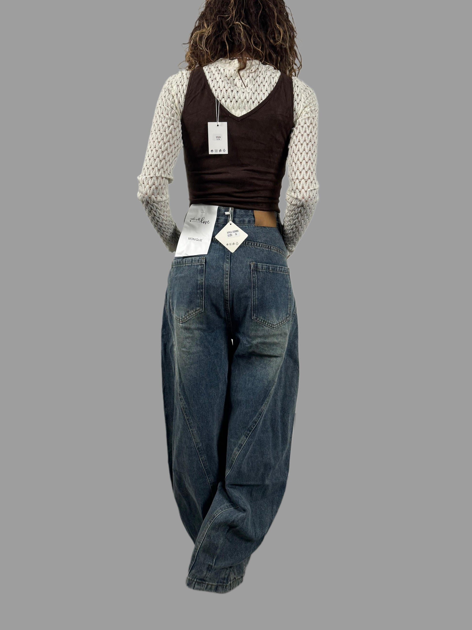 Jeans balloon a vita alta effetto destroyed - Disponibile in 2 colori ModaFilo.com modafilo