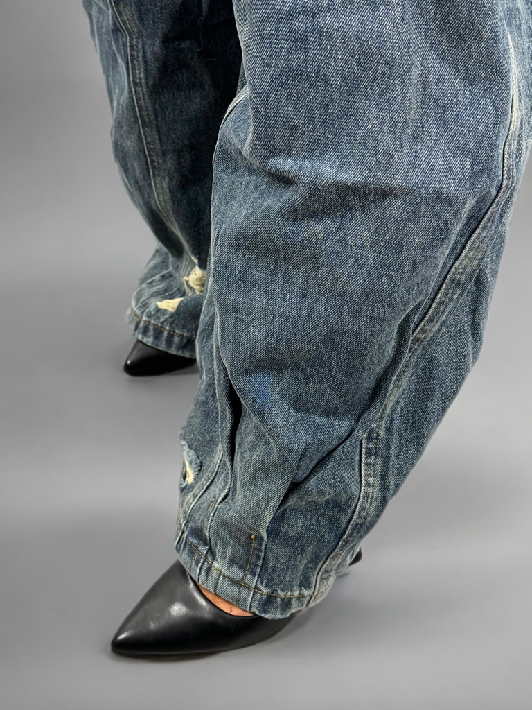 Jeans balloon a vita alta effetto destroyed - Disponibile in 2 colori ModaFilo.com modafilo