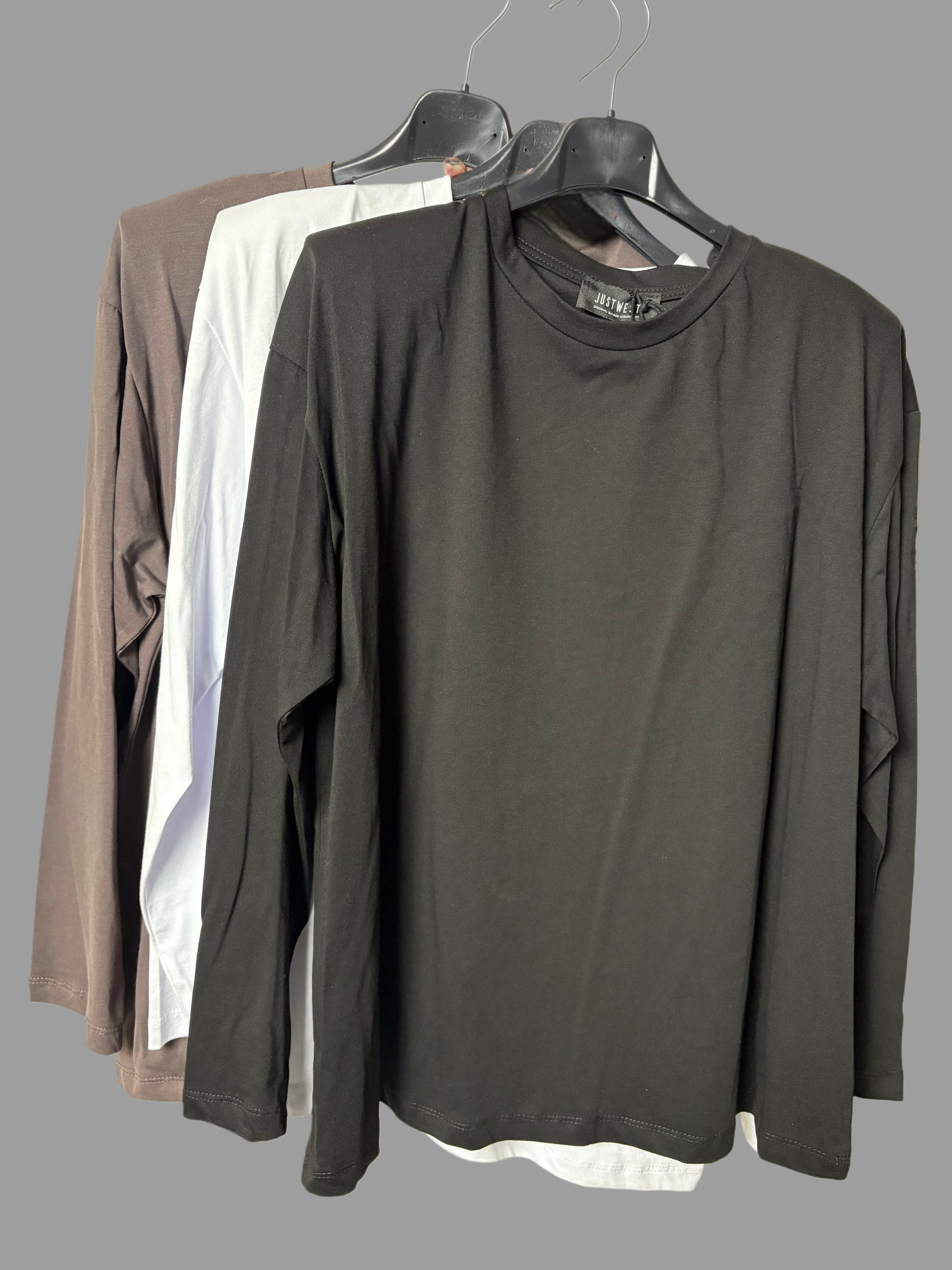 Maglia a maniche lunghe con spalle imbottite - Disponibile in 3 colori ModaFilo.com modafilo