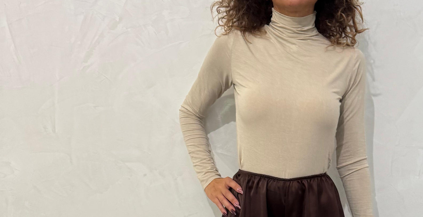 Dolcevita a costine chic beige chiaro ModaFilo.com modafilo