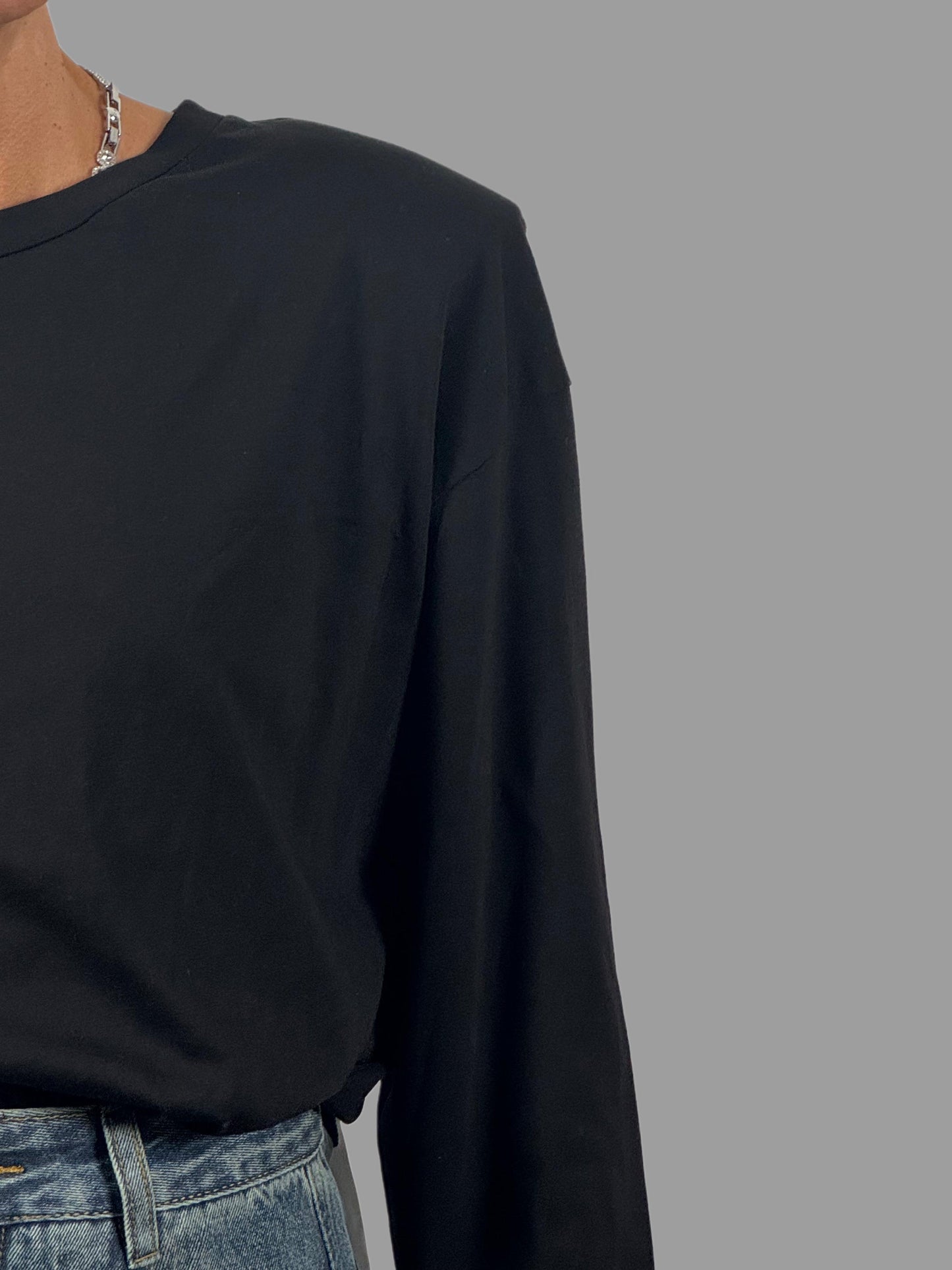 Maglia a maniche lunghe con spalle imbottite - Disponibile in 3 colori ModaFilo.com modafilo