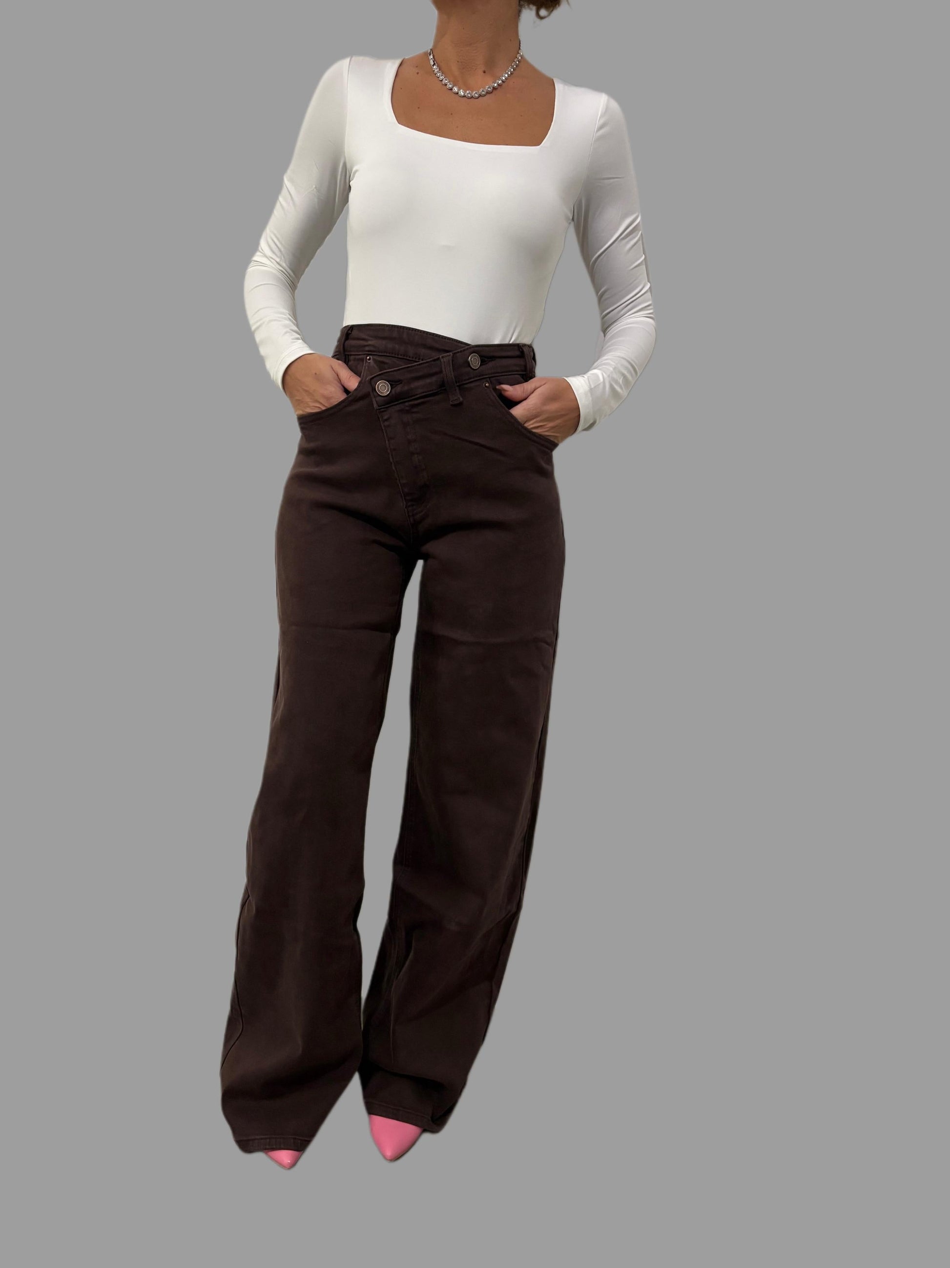 Pantaloni a vita alta con chiusura asimmetrica ModaFilo.com modafilo