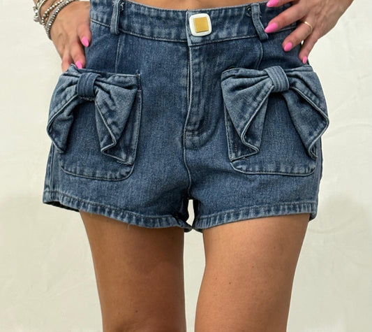 Shorts in denim con fiocchi 