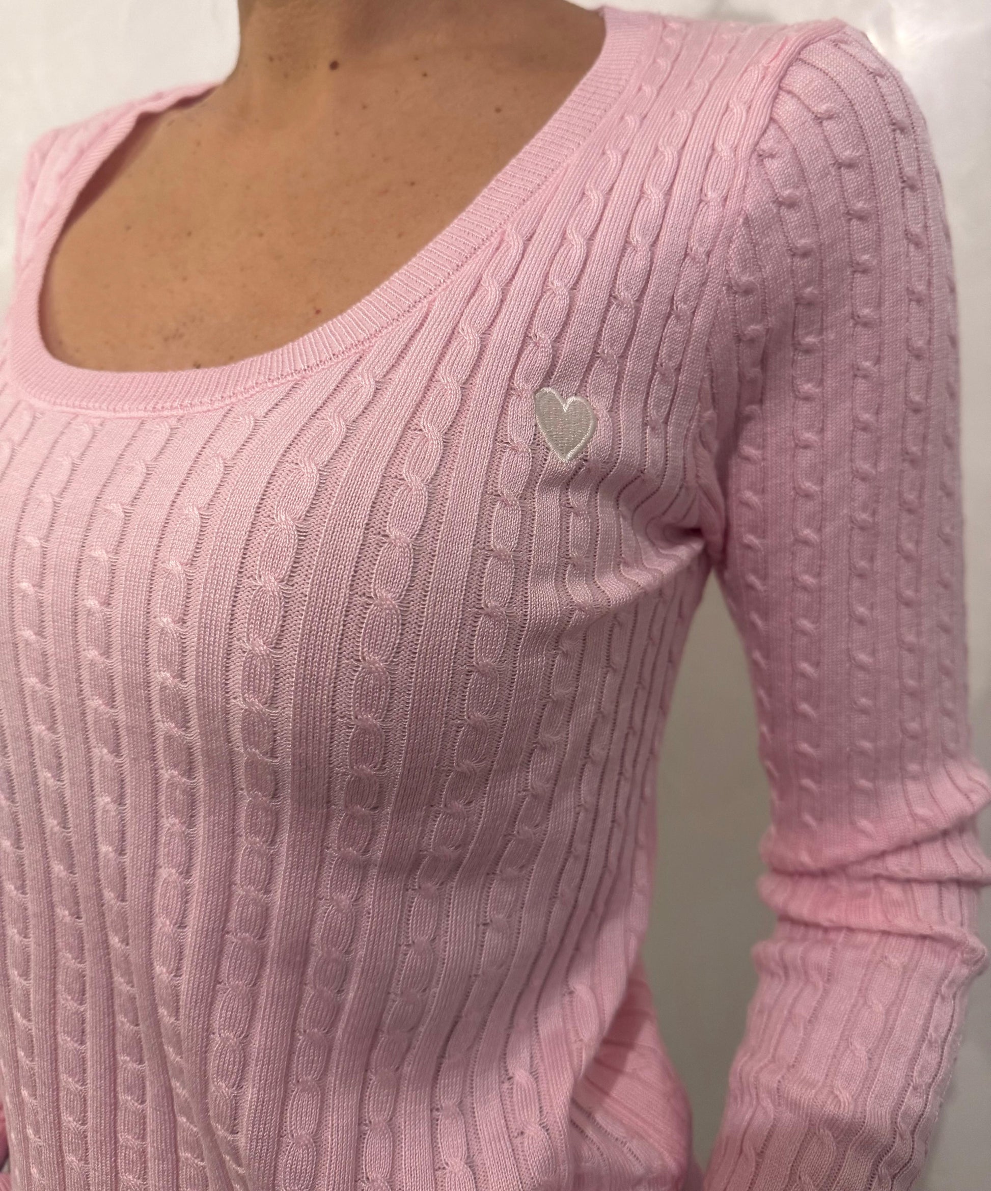 Maglia a trecce con cuore ricamato ModaFilo.com modafilo