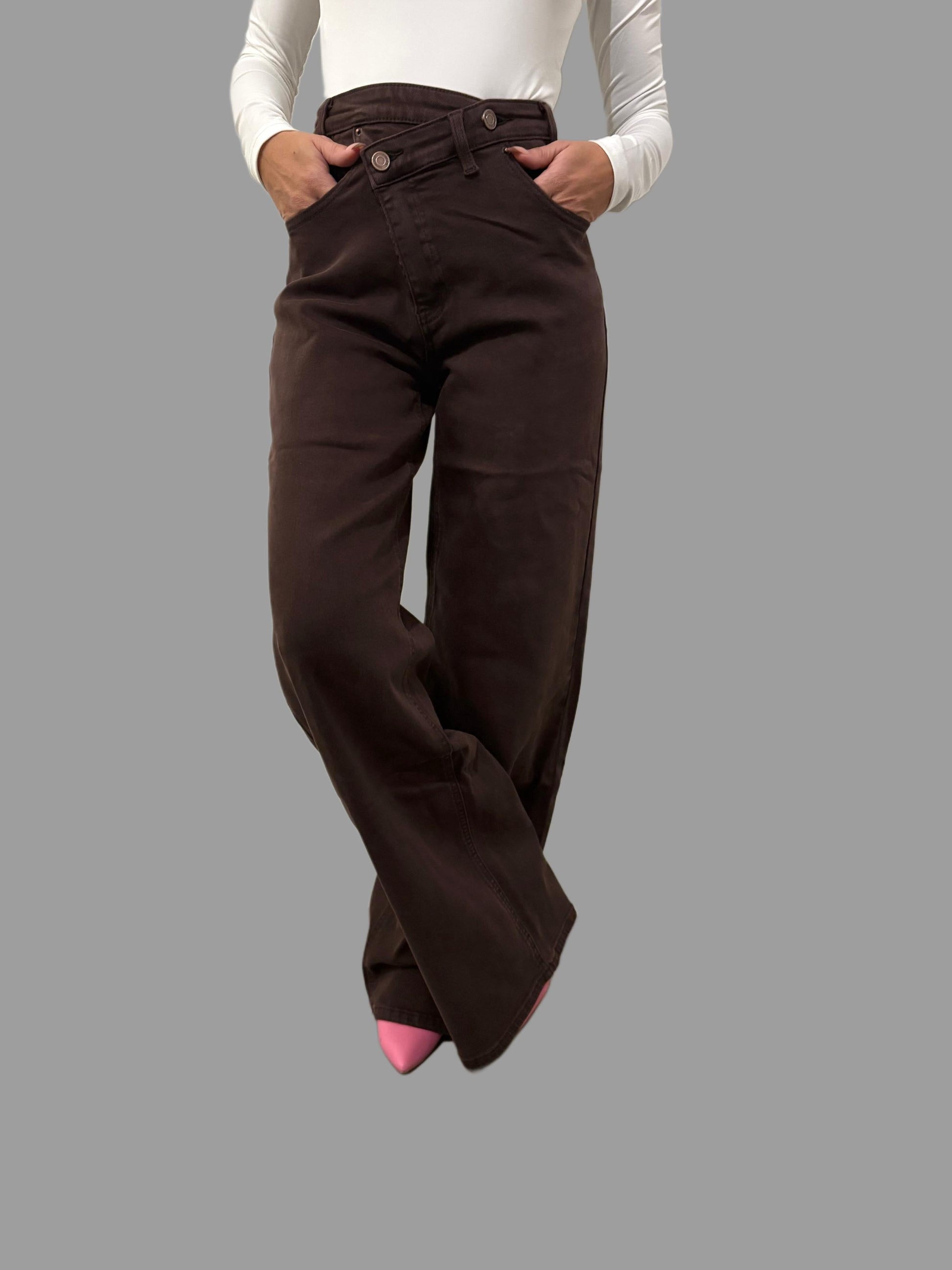Pantaloni a vita alta con chiusura asimmetrica ModaFilo.com modafilo