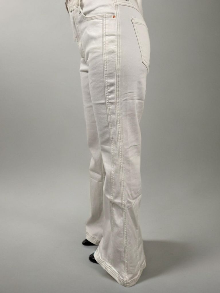 Jeans flare in denim bianco ModaFilo.com modafilo
